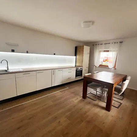 Holiday home Mit Garten Fuer Bis Zu 6 Personen Rosenheim