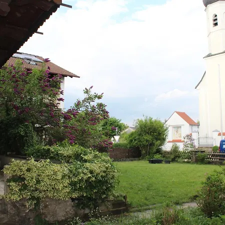 Mit Garten Fuer Bis Zu 6 Personen Holiday home Rosenheim