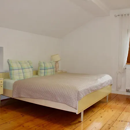 Holiday home Mit Garten Fuer Bis Zu 6 Personen *