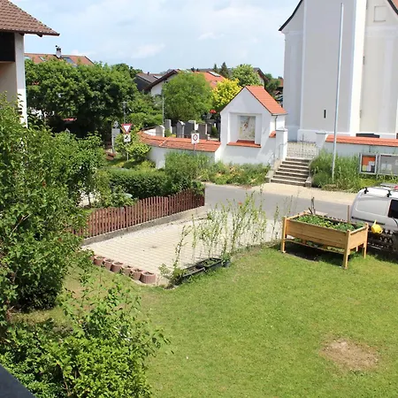 Semesterbostad Mit Garten Fuer Bis Zu 6 Personen
